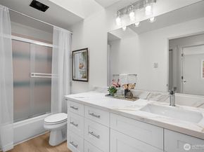 8803 15th Avenue NE, Seattle WA 98115