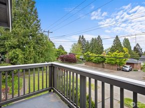 8803 15th Avenue NE, Seattle WA 98115