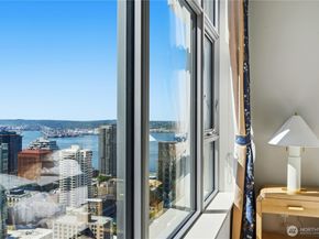 583 Battery Street 3602N, Seattle WA 98121