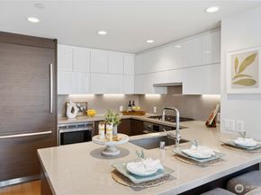 583 Battery Street 3602N, Seattle WA 98121