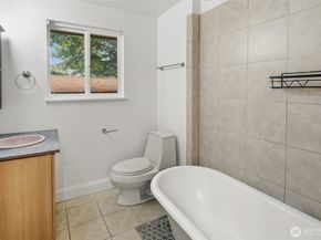 3815 NE 113th Street, Seattle WA 98125