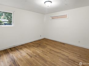 3815 NE 113th Street, Seattle WA 98125