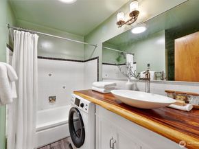 23321 75th Avenue W, Edmonds WA 98026