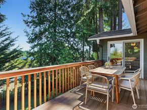 23321 75th Avenue W, Edmonds WA 98026
