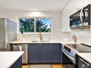 23321 75th Avenue W, Edmonds WA 98026