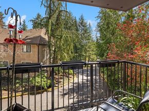 17427 NE 88th Place, Redmond WA 98052