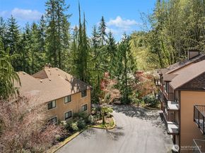 17427 NE 88th Place, Redmond WA 98052