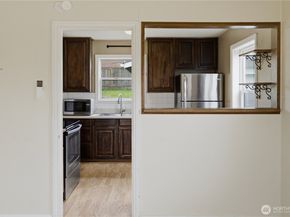 9831 33rd Avenue SW, Seattle WA 98126