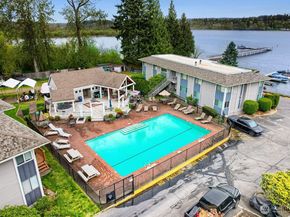 17208 NE 45th Street 66, Redmond WA 98052