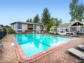 17208 NE 45th Street 66, Redmond WA 98052