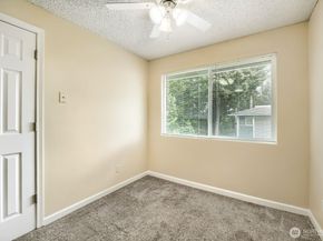 17208 NE 45th Street 66, Redmond WA 98052