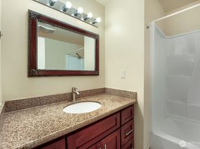 17208 NE 45th Street 66, Redmond WA 98052