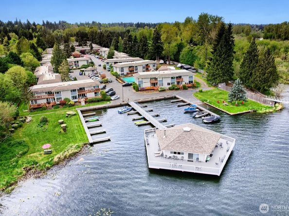 17208 NE 45th Street 66, Redmond WA 98052
