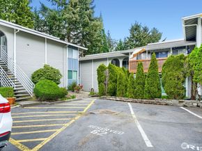 17208 NE 45th Street 66, Redmond WA 98052