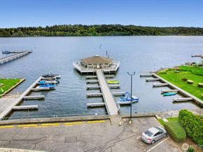 17208 NE 45th Street 66, Redmond WA 98052