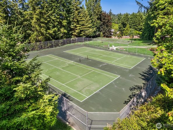 11807 NE 105th Court, Kirkland WA 98033