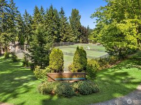11807 NE 105th Court, Kirkland WA 98033