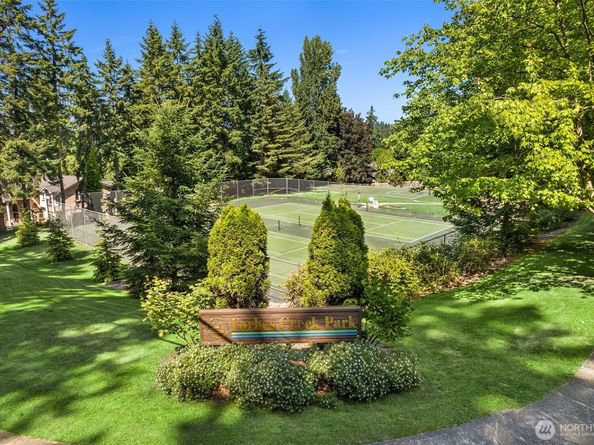 11807 NE 105th Court, Kirkland WA 98033