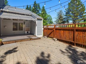 11807 NE 105th Court, Kirkland WA 98033