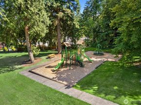 11807 NE 105th Court, Kirkland WA 98033