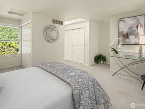11807 NE 105th Court, Kirkland WA 98033