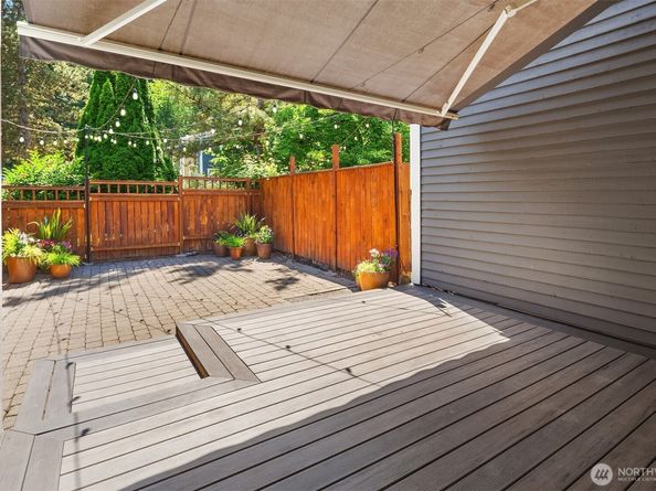 11807 NE 105th Court, Kirkland WA 98033
