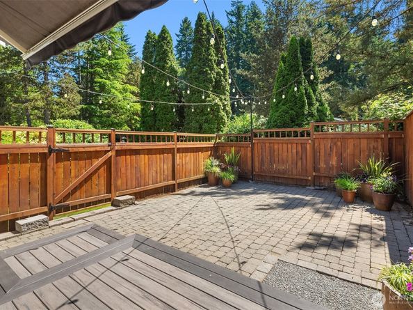 11807 NE 105th Court, Kirkland WA 98033