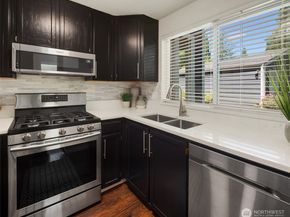 11807 NE 105th Court, Kirkland WA 98033