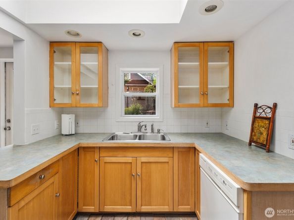 14023 Meridian Avenue N, Seattle WA 98133