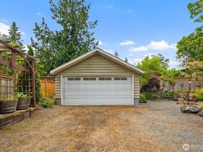 14023 Meridian Avenue N, Seattle WA 98133