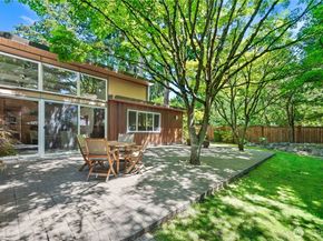 7623 NE 123rd Street, Kirkland WA 98034