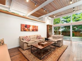 7623 NE 123rd Street, Kirkland WA 98034