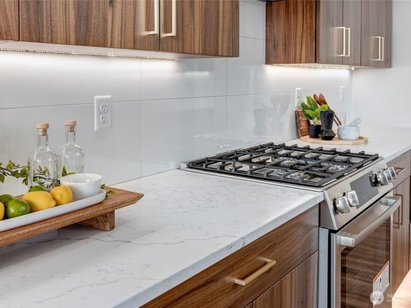 21407 39th Drive SE A, Bothell WA 98021