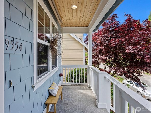 19554 Jensen Way NE, Poulsbo WA 98370