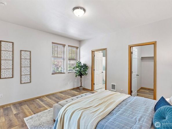 19554 Jensen Way NE, Poulsbo WA 98370