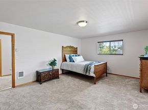 19554 Jensen Way NE, Poulsbo WA 98370