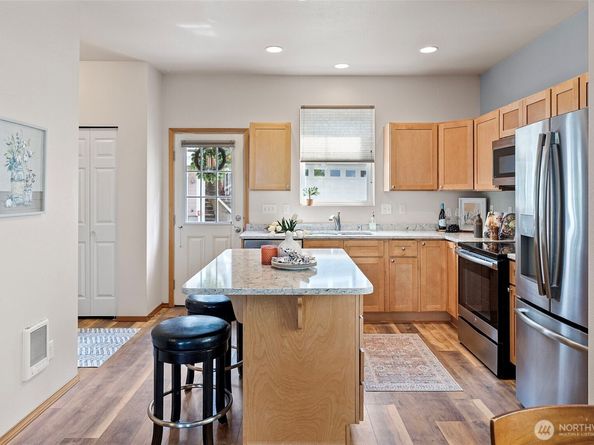 19554 Jensen Way NE, Poulsbo WA 98370