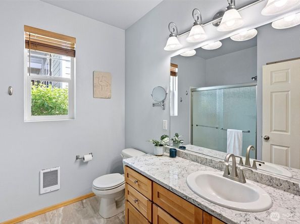 19554 Jensen Way NE, Poulsbo WA 98370