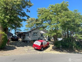 15325 1st Avenue S, Burien WA 98148