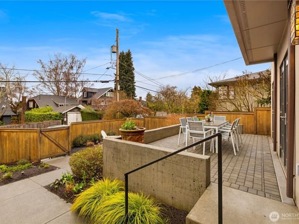 3773 SW Grayson Street, Seattle WA 98126