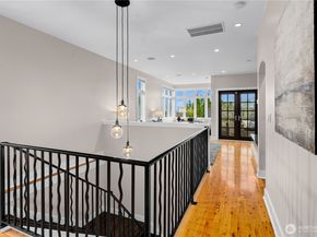 3773 SW Grayson Street, Seattle WA 98126