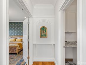 3723 41st Avenue SW, Seattle WA 98116