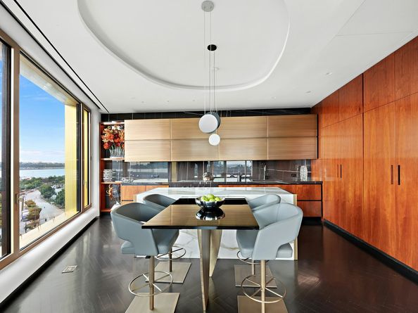 551 West 21st Street 7B, New York NY 10011