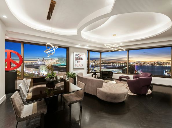 551 West 21st Street 7B, New York NY 10011