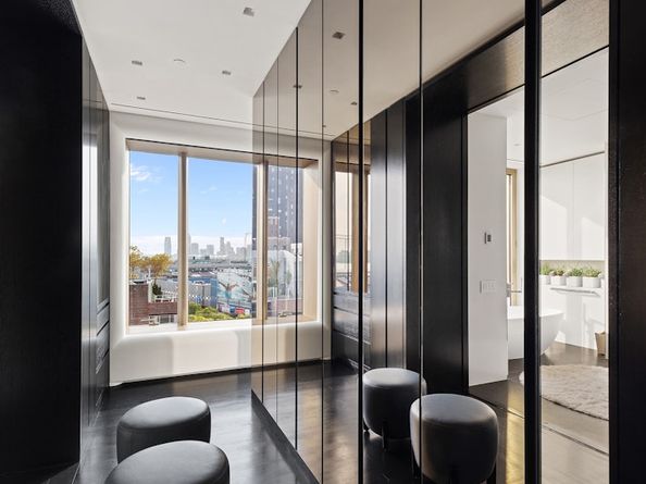 551 West 21st Street 7B, New York NY 10011