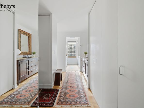 415 East 37th Street 17N, New York NY 10016