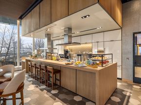 252 South Street 61L, New York NY 10002