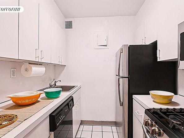 155 East 34th Street 2A, New York NY 10016