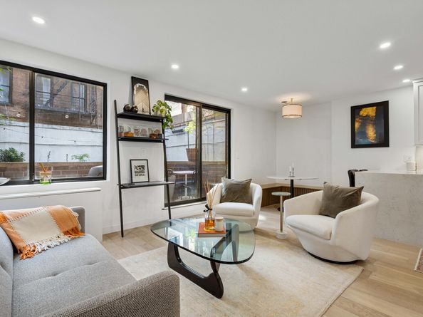 239 East 10th Street 1A, New York NY 10003