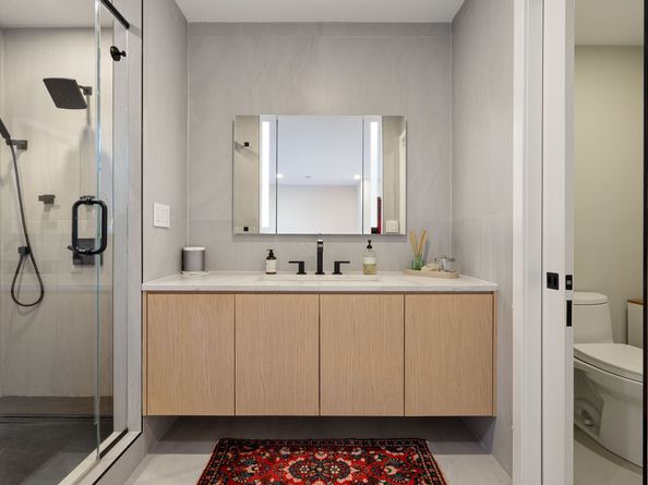239 East 10th Street 1A, New York NY 10003